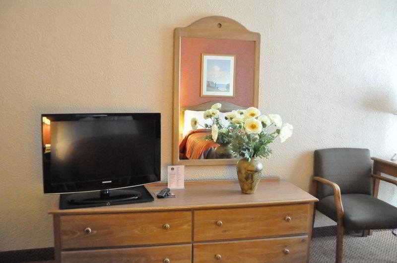 Best Western Caldwell Inn Room photo